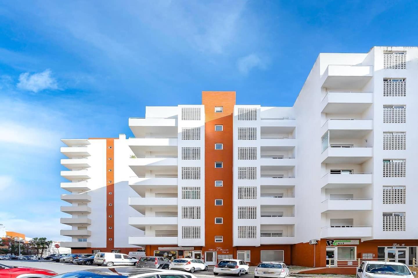 Spacious&Bright2Bedroom Apt Near Beaches,Sleeps 6 بورتيماو المظهر الخارجي الصورة